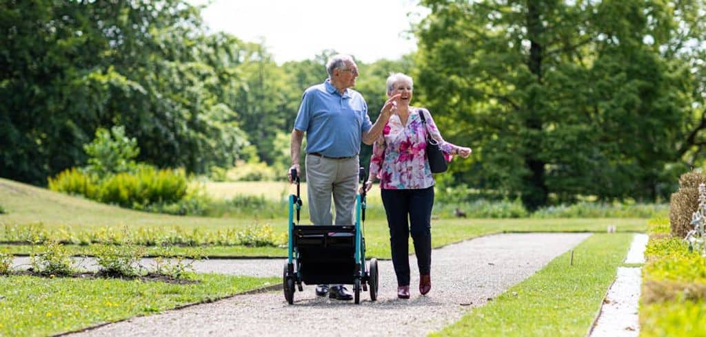 Rollz International באתר PEXELS mobility scooters for seniors